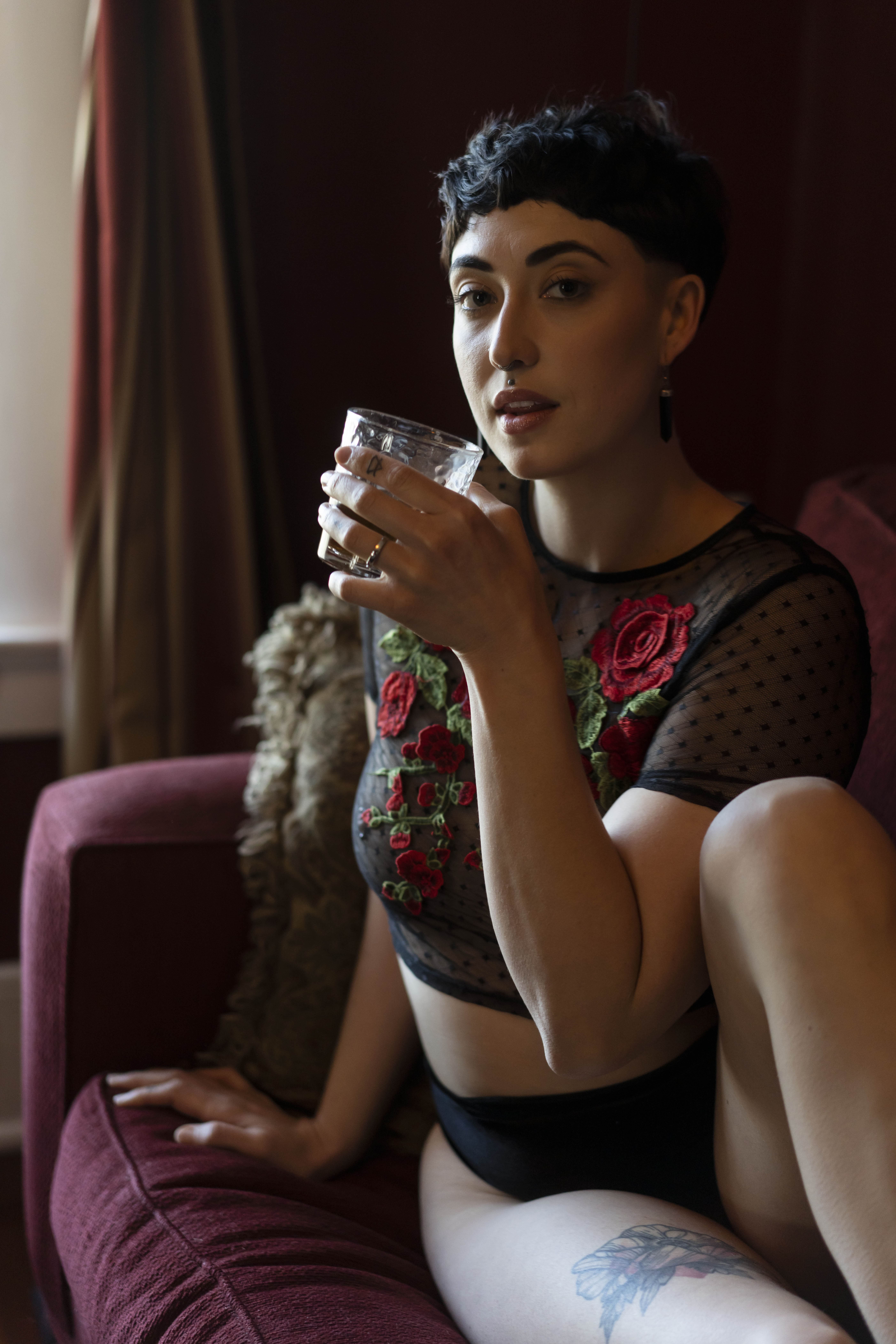 IrisHeadshot_LR12-min