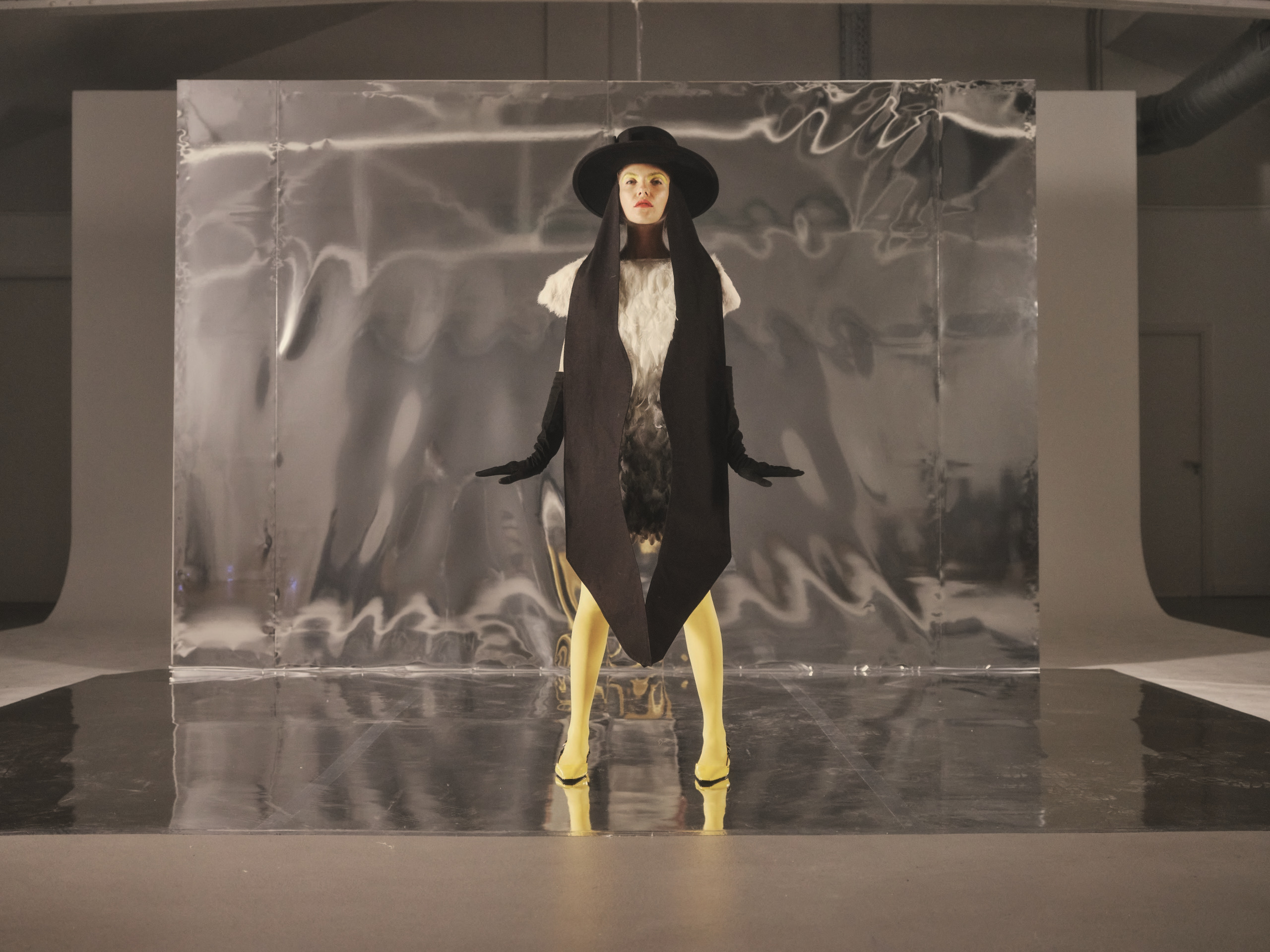 HR_THE NARCISSIST_compressed_HR_THE NARCISSIST__DSF8715