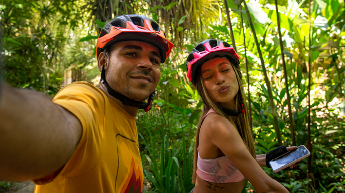 Behind the scenes: Ridin' In The Jungle With Daniela and Manuel