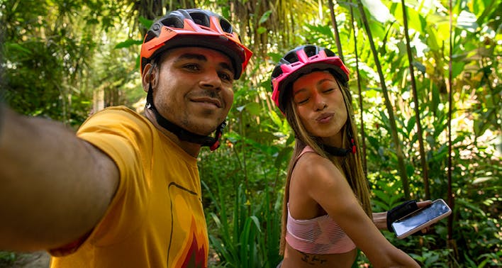 Behind the scenes: Ridin' In The Jungle With Daniela and Manuel