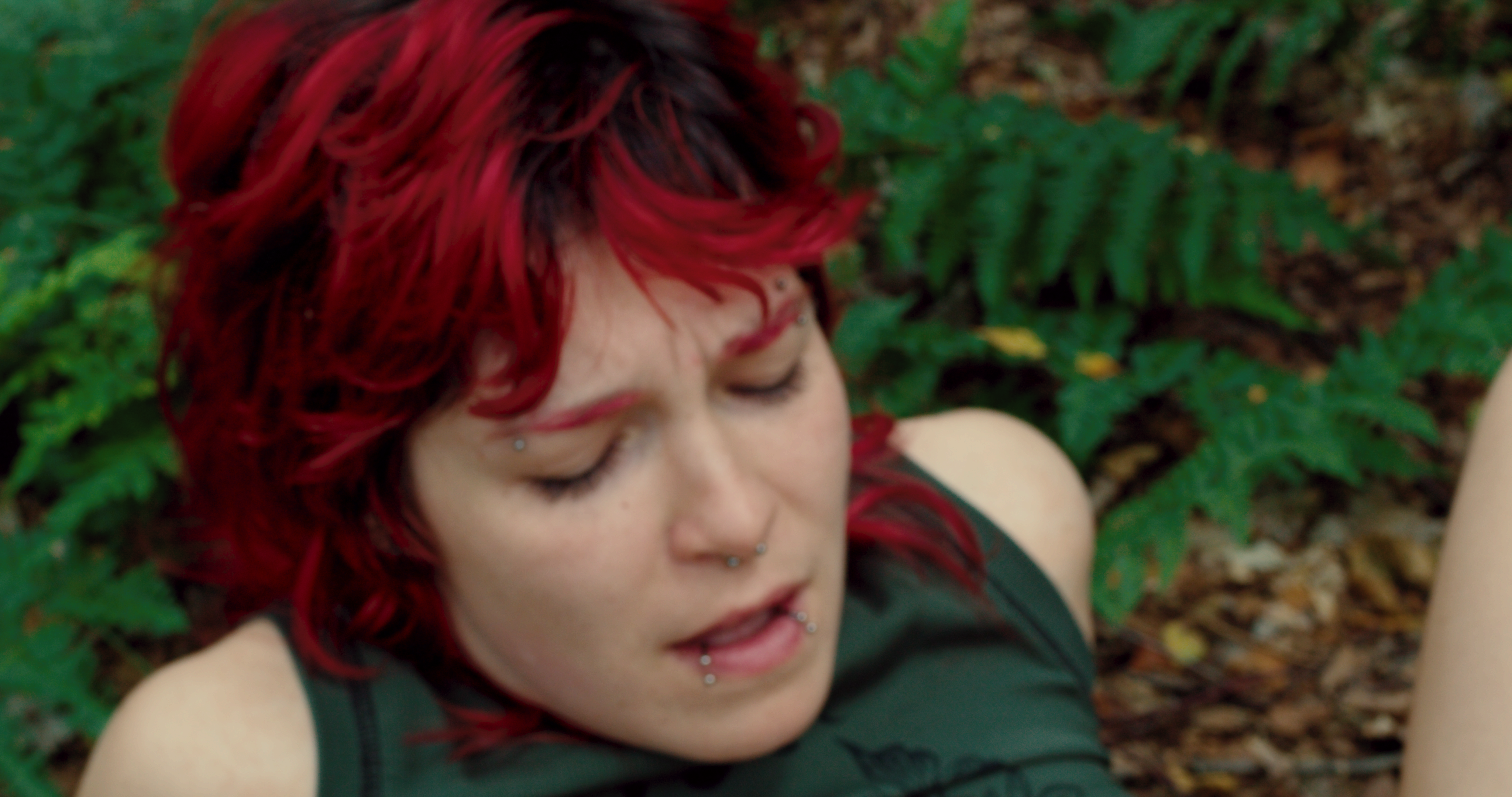 2024-Dyke Deer Flora & Sofi_V2.00_00_40_20.Still088