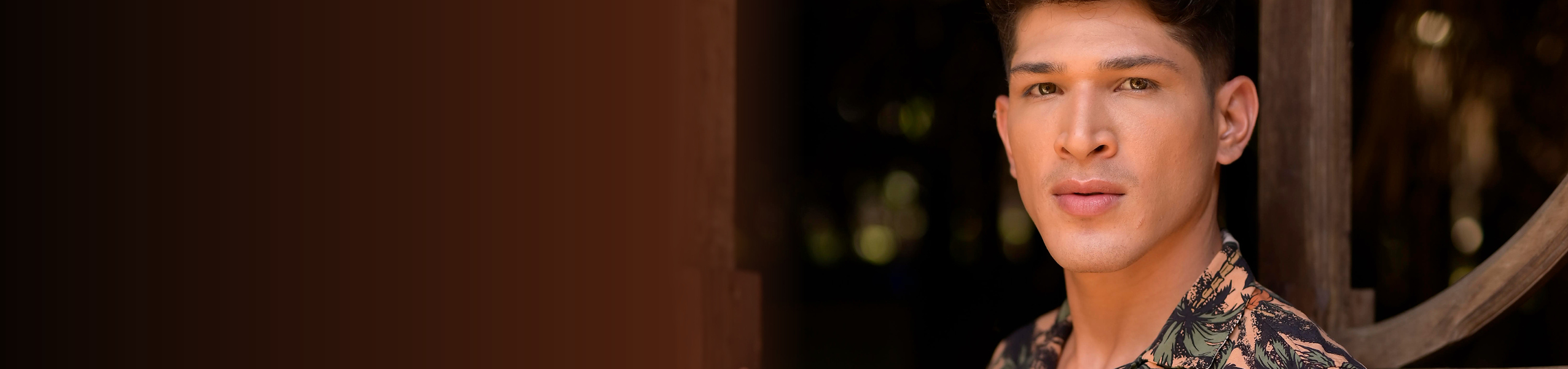 This is a default alt