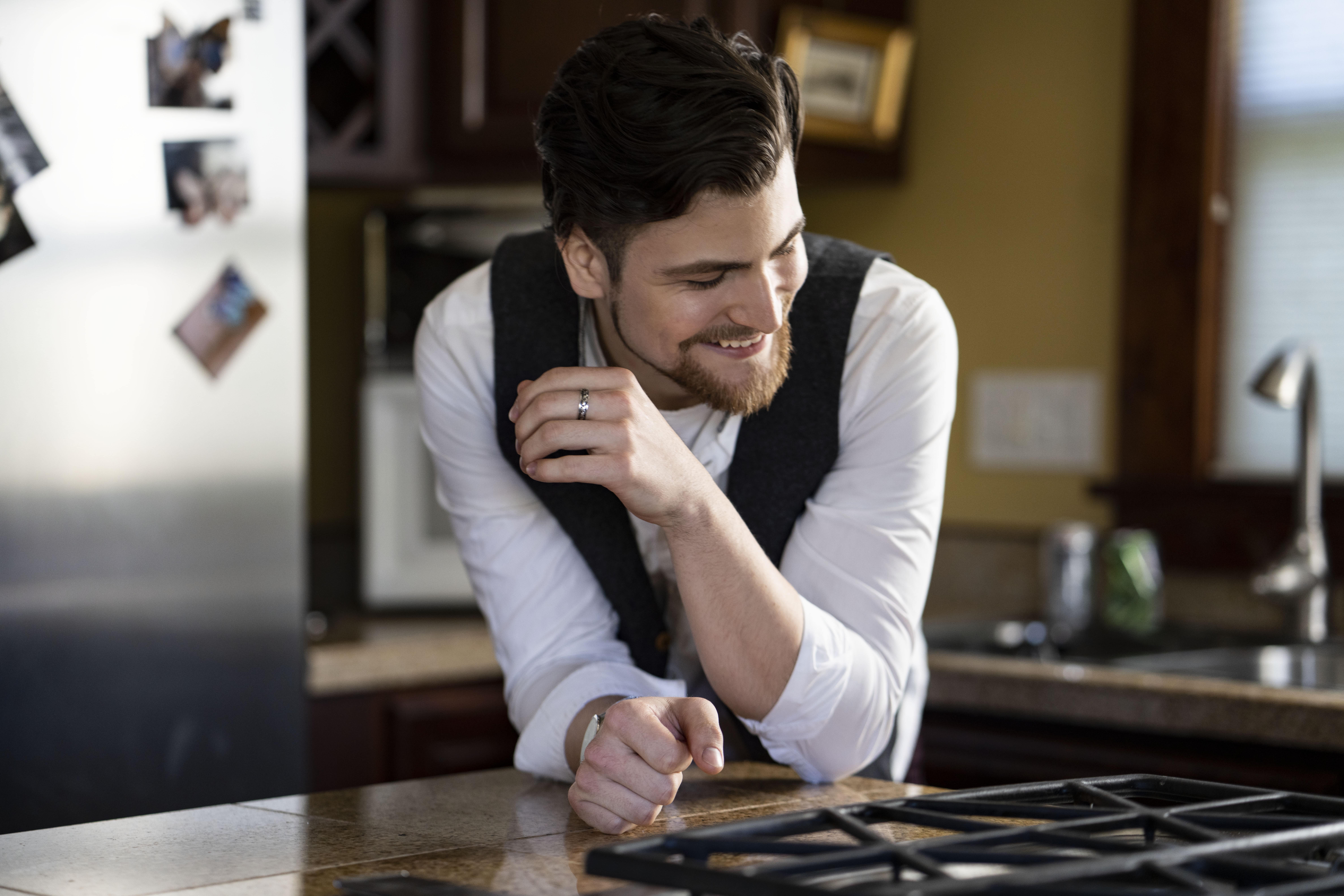 MatiasHeadshot_LR1-min