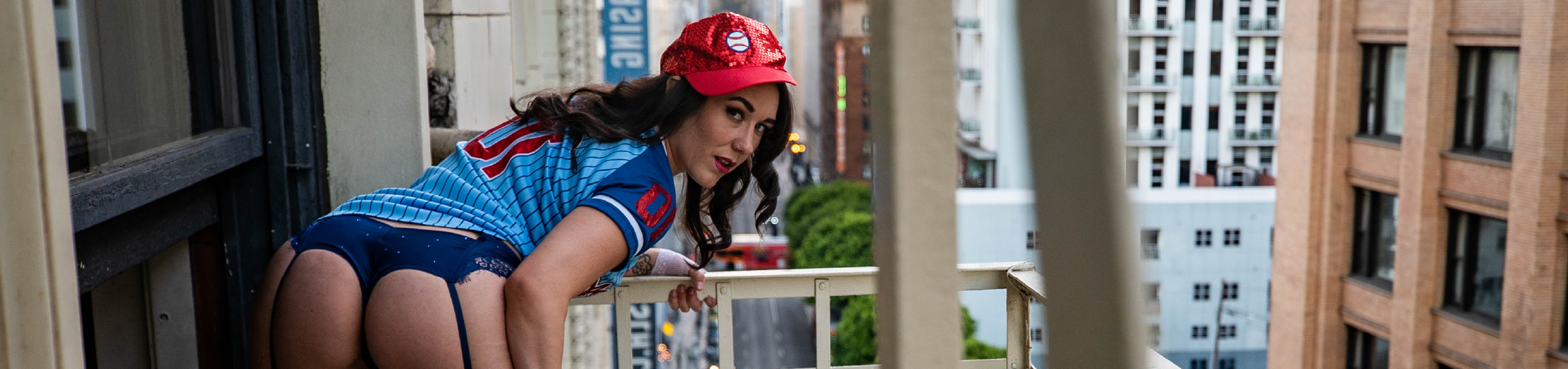 This is a default alt