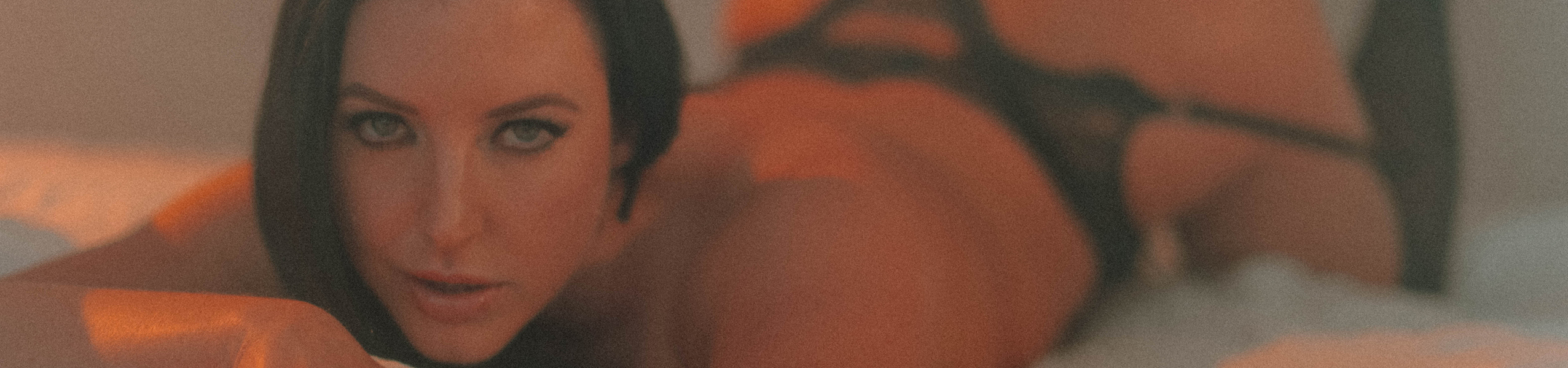 This is a default alt