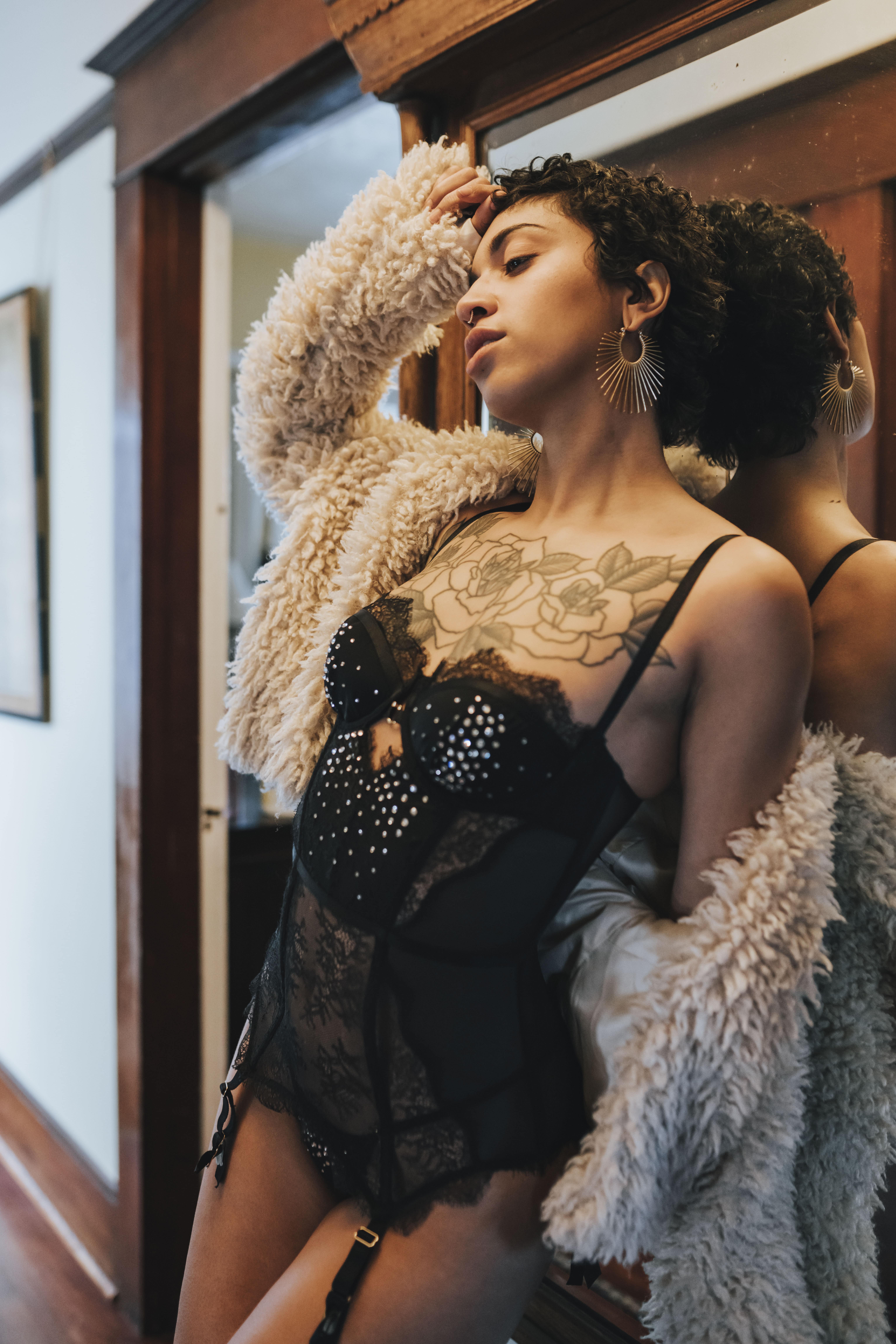 RavynHeadshot_LR6-min