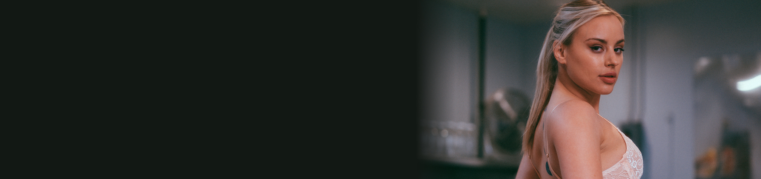 This is a default alt