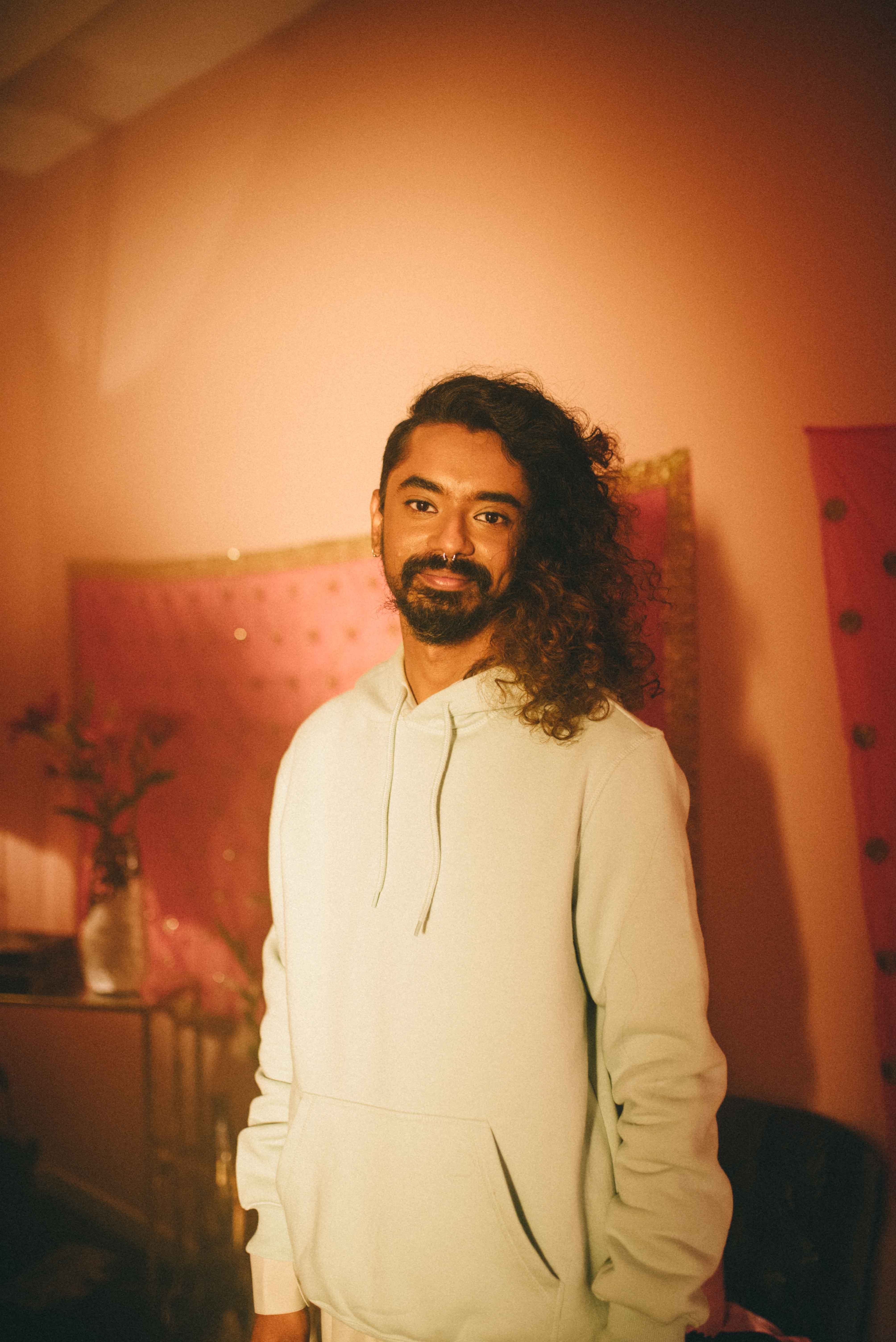 This is a default alt