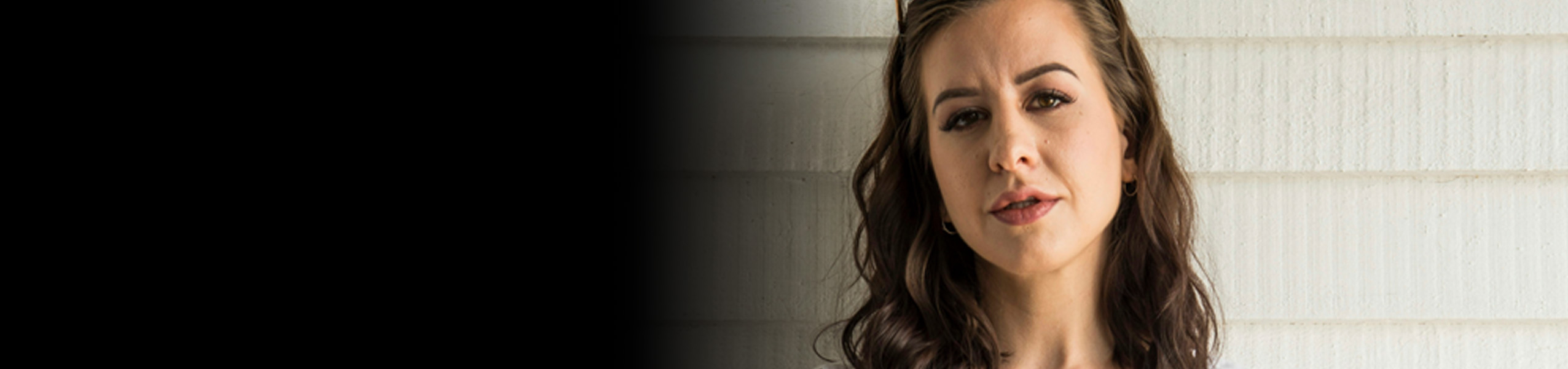 This is a default alt