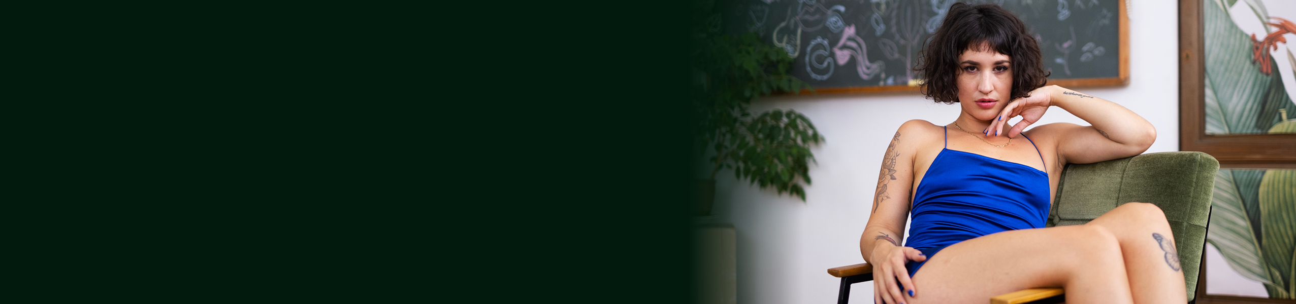 This is a default alt