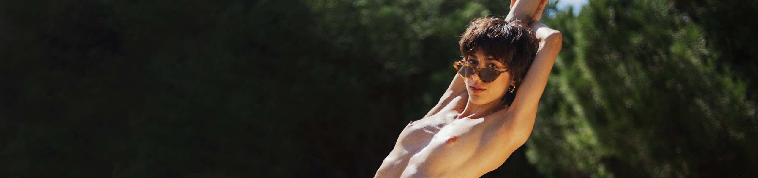 This is a default alt